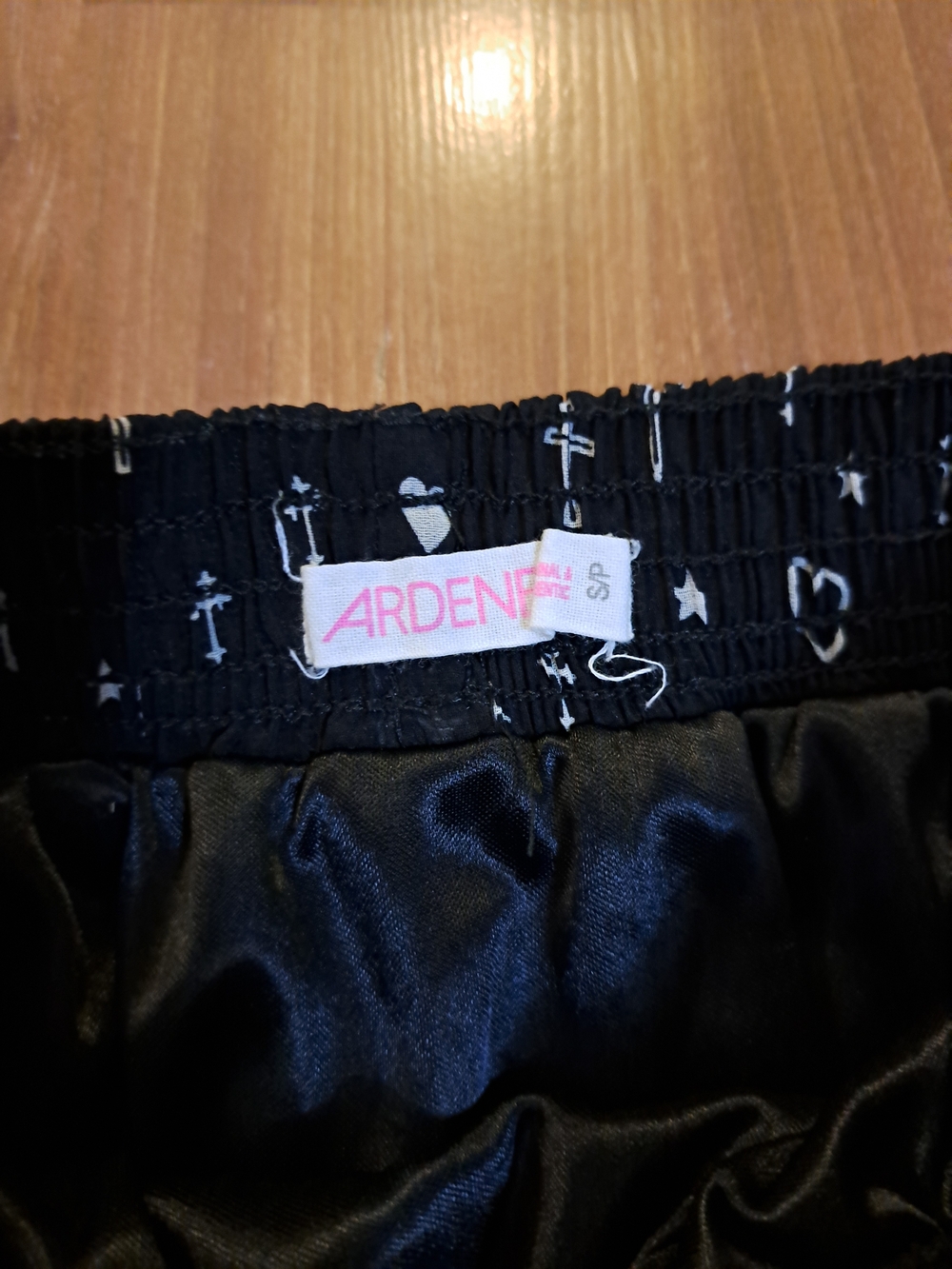 Ardene Black Circle Skirt with White Heart & Cross Print - Picture 3 of 4